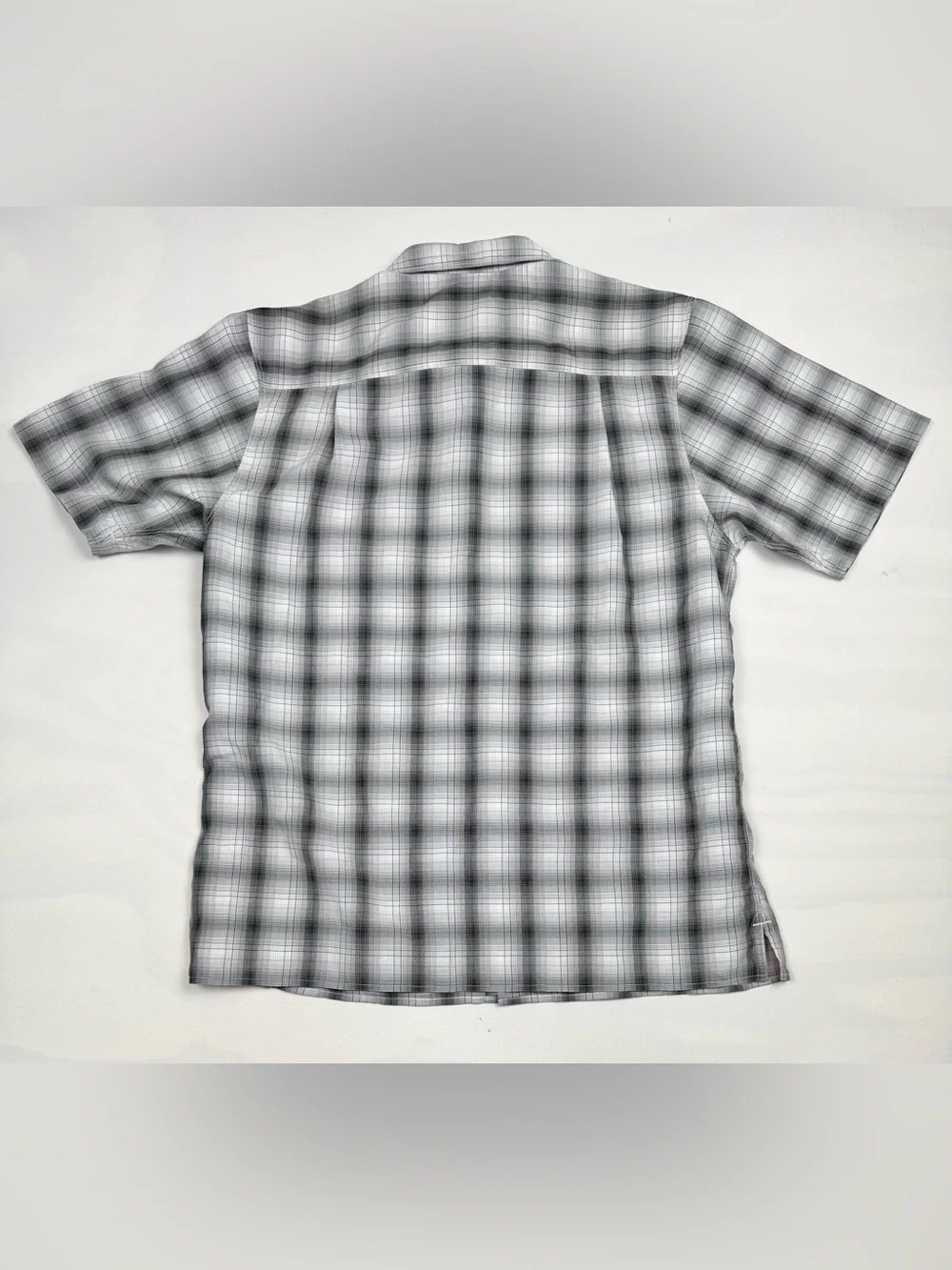 The North Face Black White Plaid Short Sleeve Button Down Men’s L